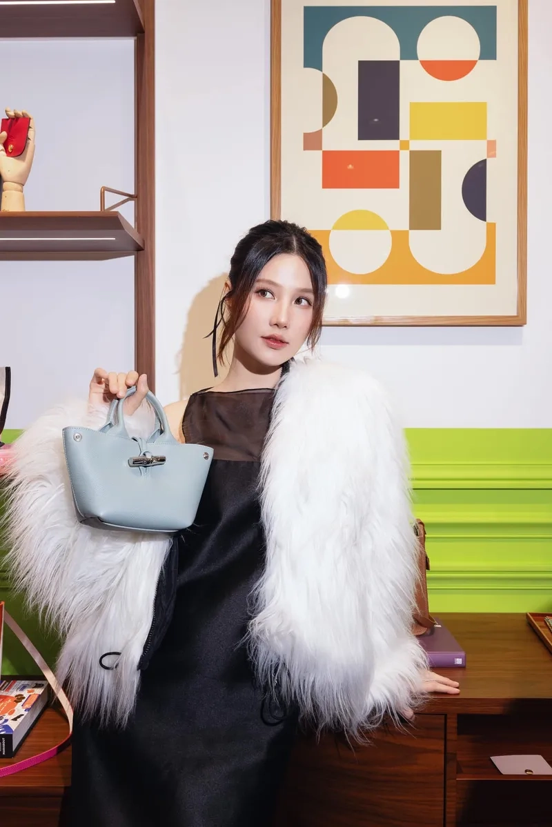 Hé lộ bí mật Diễm My 9x học trường nào trước khi nổi tiếng