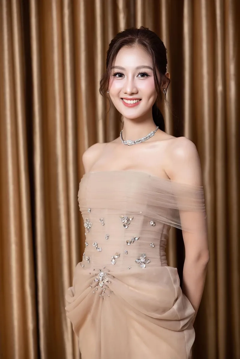 Cô từng học đâu? Võ Lê Quế Anh học trường nào nổi tiếng