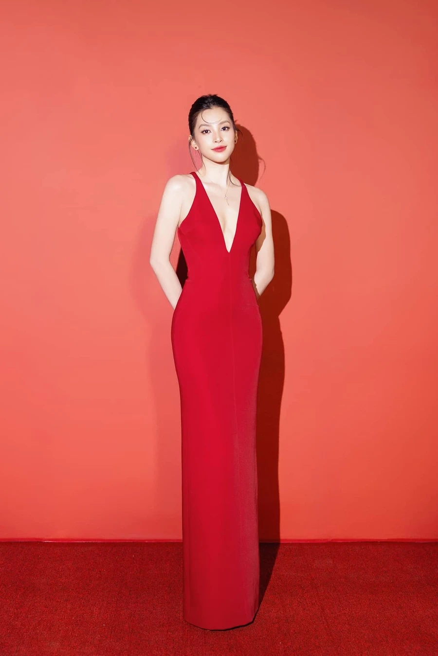 Tiểu Vy sexy là sự kết hợp hoàn hảo giữa quyến rũ và duyên dáng.