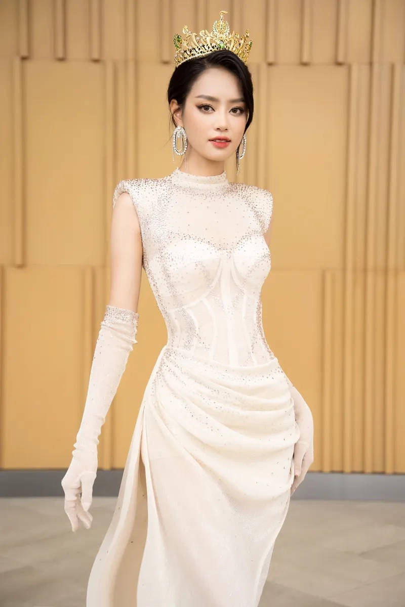 Hành trình Bùi Khánh Linh đi thi hoa hậu có gì đặc biệt