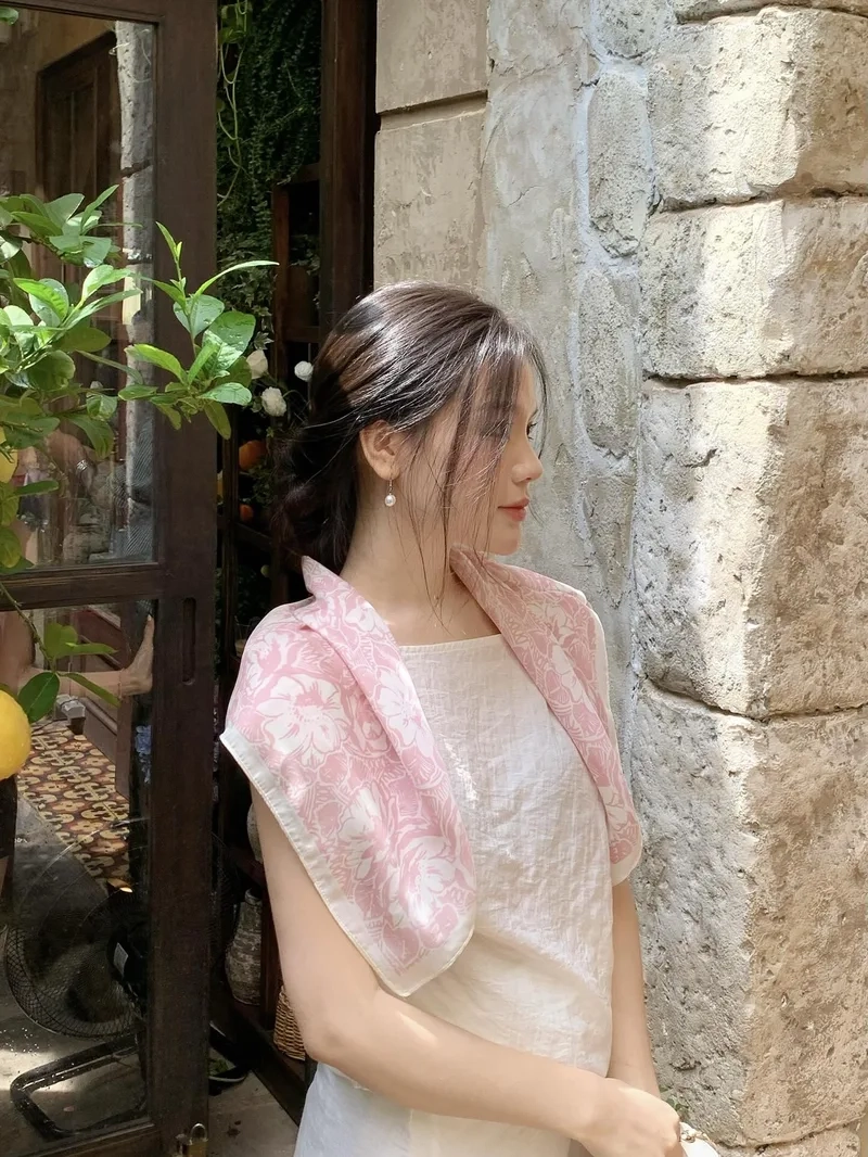 Biến avatar nổi bật với hình gái cute dễ thương