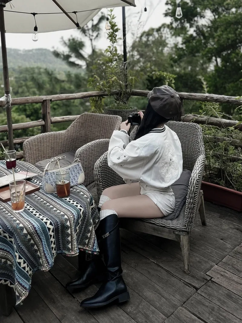 Tạo phong cách tươi sáng với mặt con gái cute