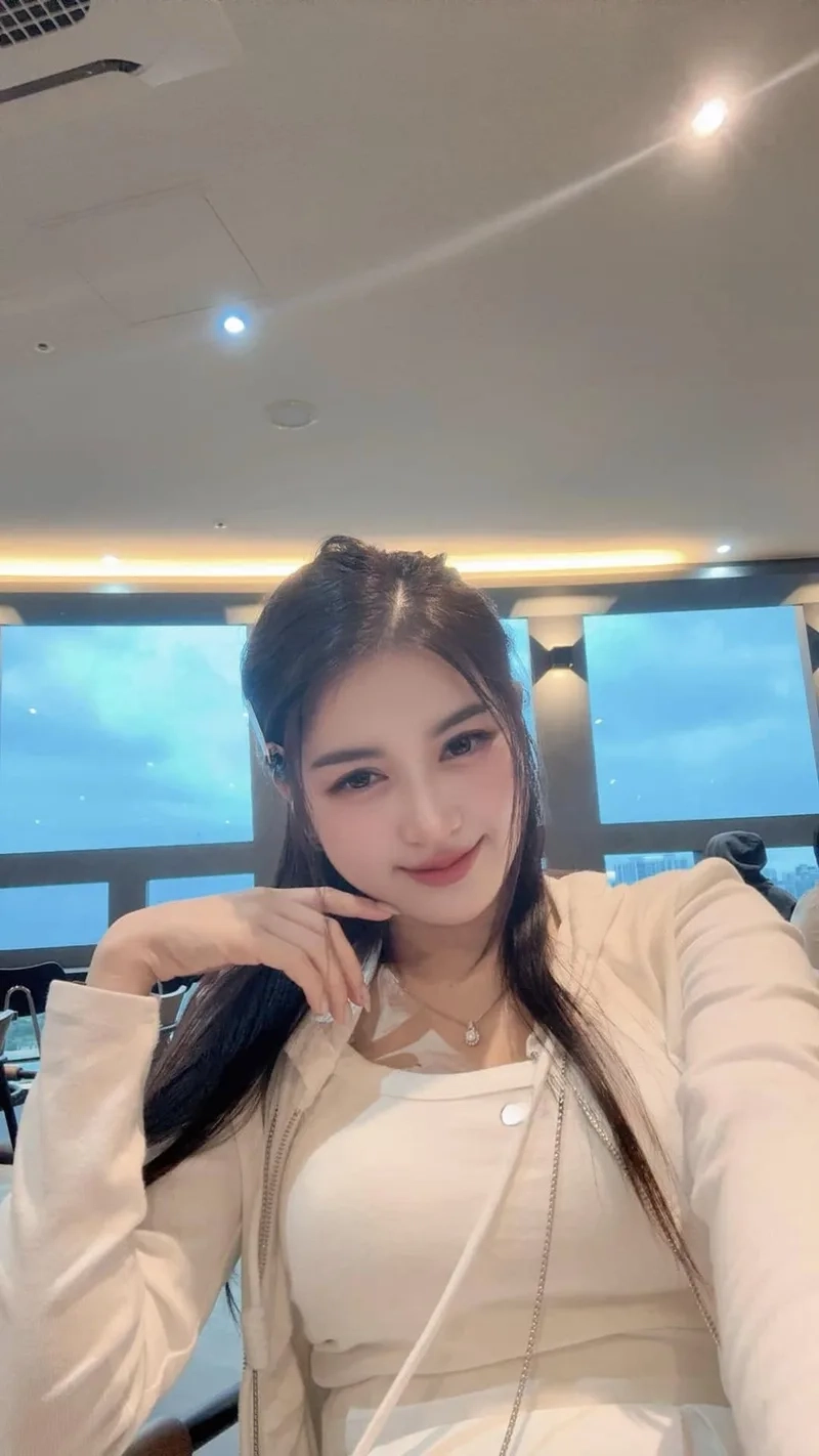 Khám phá ảnh con gái 2k13 phong cách nổi bật