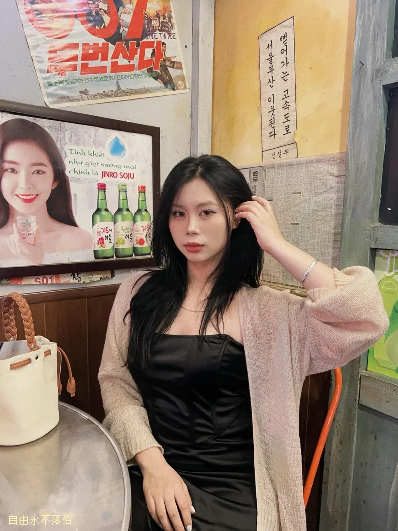 Sắc nét từng chi tiết cùng Hình ảnh gái 2k5 chất lượng cao