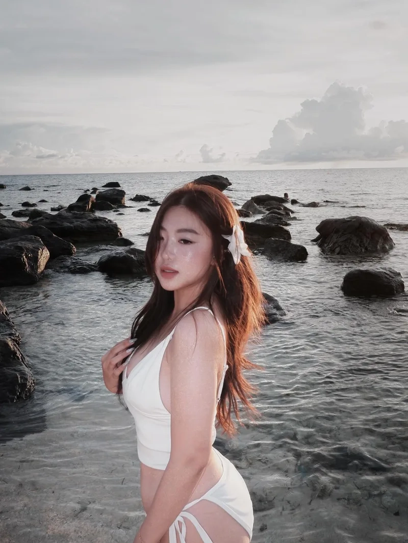 Đầy sức hút với ảnh gái xinh măc bikini