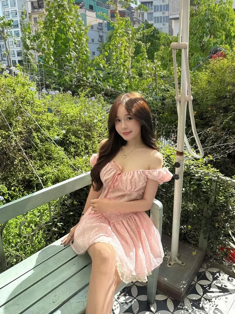 Thánh thiện tỏa sáng là hình ảnh cute của con gái