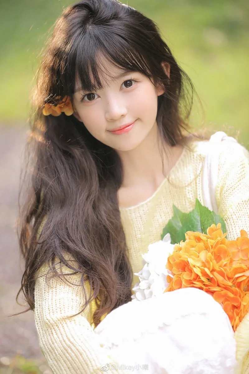 Vẻ đẹp ngây thơ lan tỏa từ Gái Trung Quốc cute