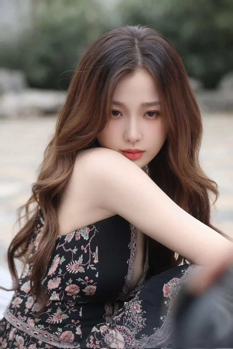 Sắc đẹp tự nhiên của Gái Trung Quốc mặt baby khiến ai cũng mê