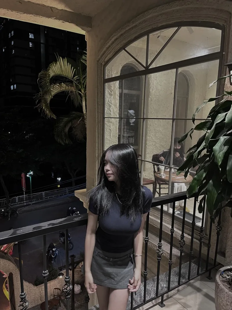 Gây thương nhớ cùng ảnh gái xinh 2k11