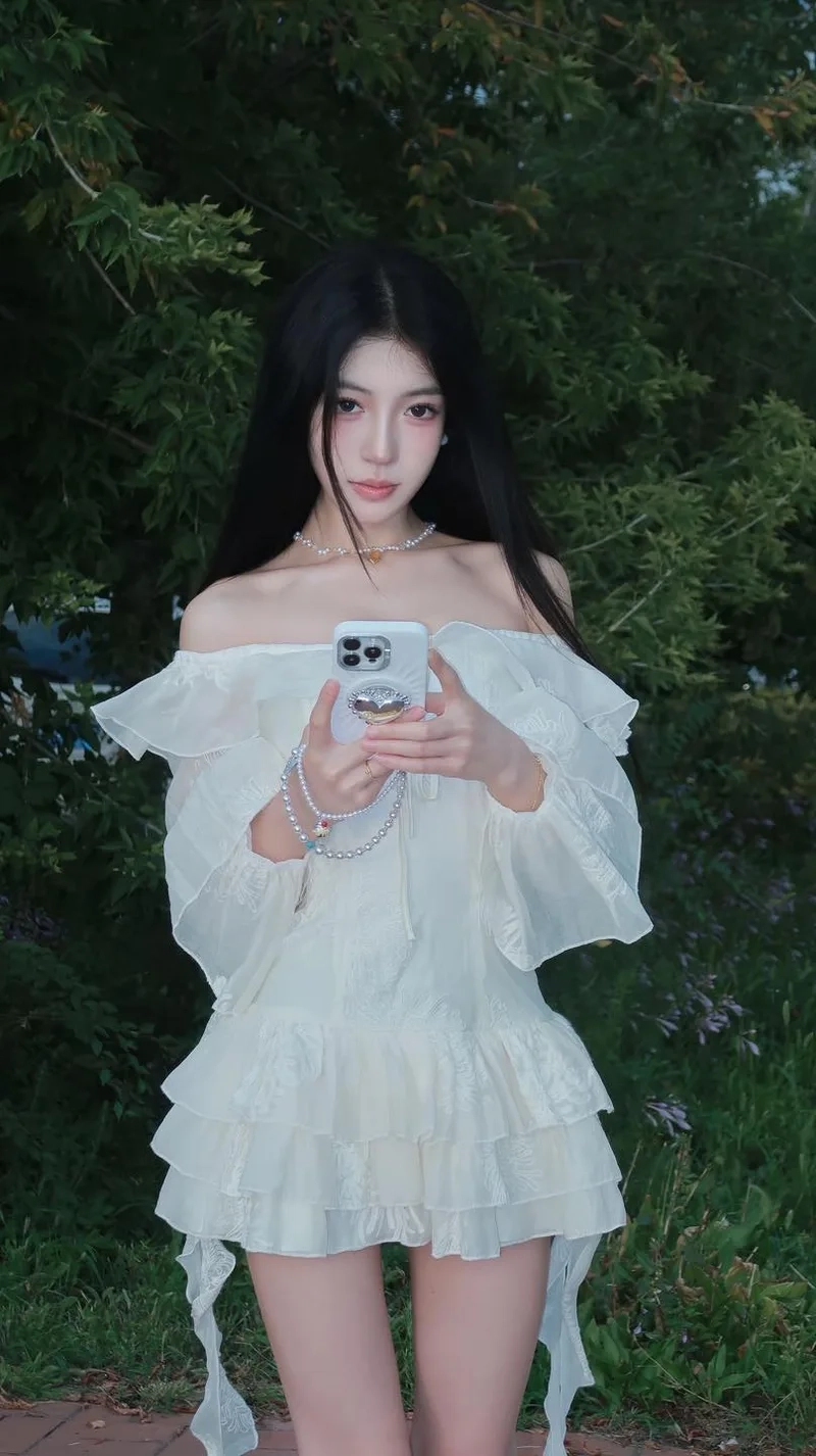 Thể hiện cá tính độc đáo qua Hình ảnh gái xinh ngầu Instagram