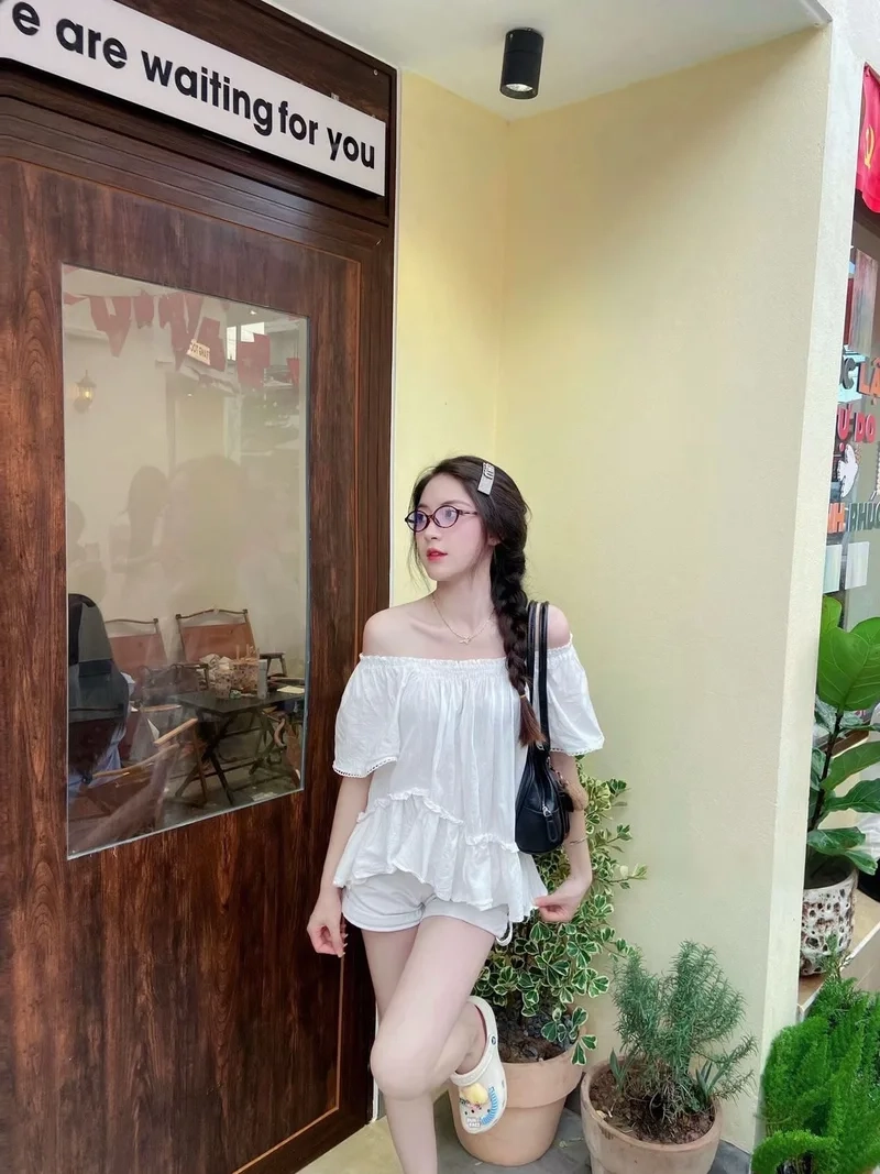 Ai là người xinh gái nhất việt nam khiến dân mạng mê mẩn