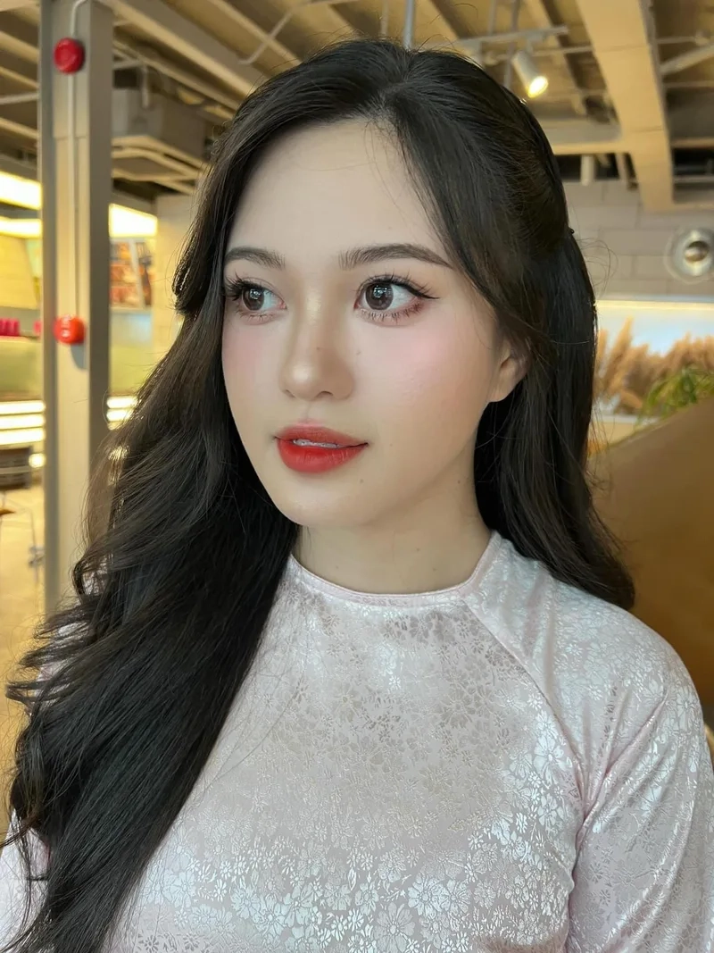 Say đắm nụ cười trong ảnh gái cute xinh ngọt ngào tự nhiên