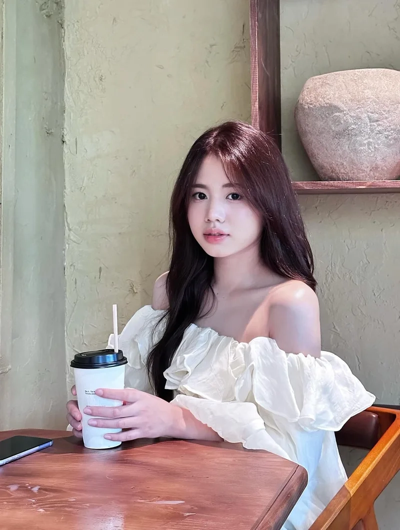 Cực cuốn hút với Hình nền gái 2k5 dễ thương nhất