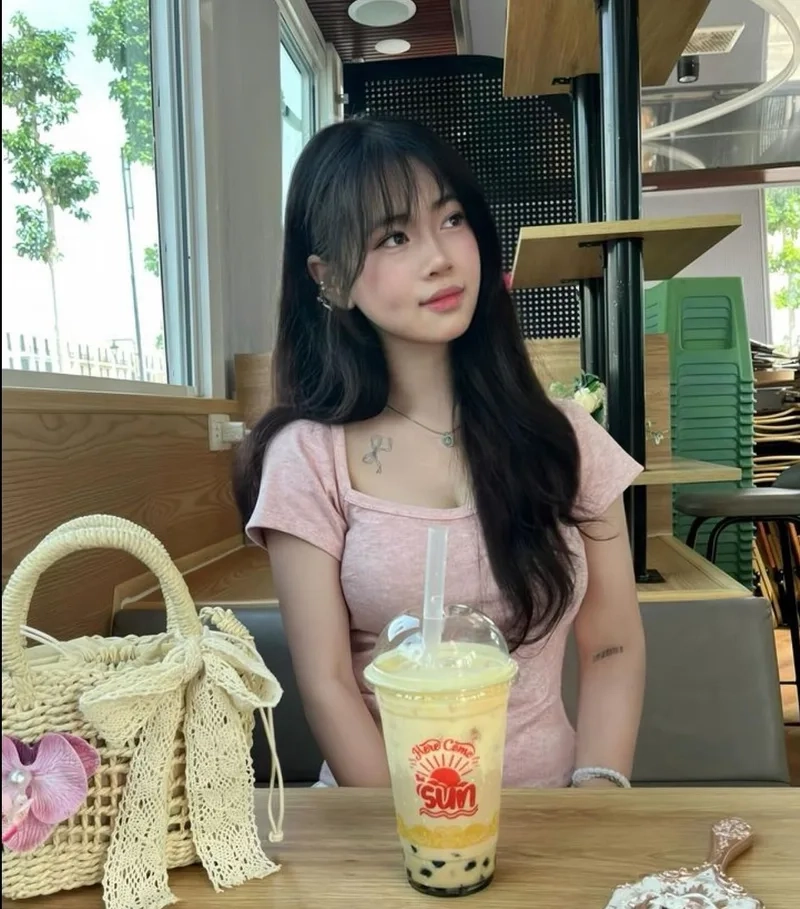 Thay đổi không khí desktop với Hình nền gái 2k5 dễ thương cho máy tính