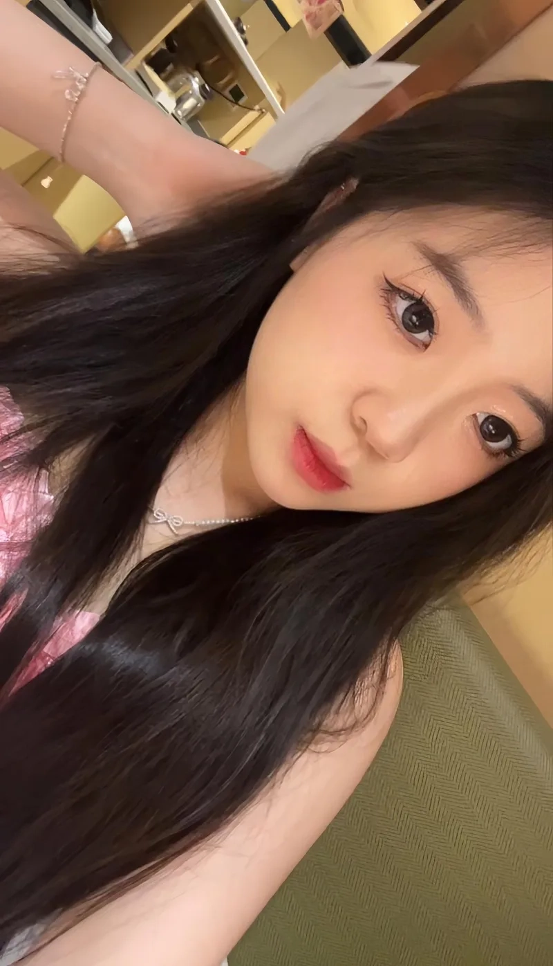 Cực xinh và dễ tải với Hình ảnh gái 2k5 dễ thương nhất miễn phí