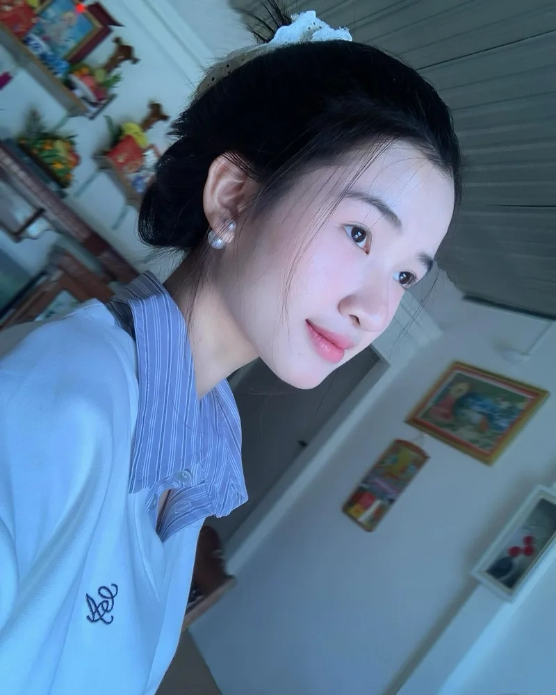 Tỏa sáng phong cách riêng với Hình nền gái k7 dễ thương cho điện thoại