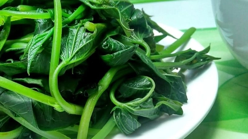 Mẹo sốc nhiệt giúp rau xanh bóng sau khi vớt